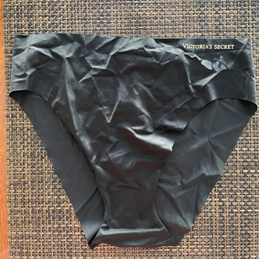 Victoria Secret High-Leg Cheeky Panty Size M